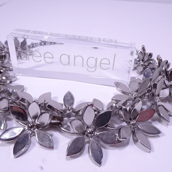 Neiman Marcus Lee Angel Silver Metal Flowers Link Statement Necklace NWT 498 - Picture 4 of 9
